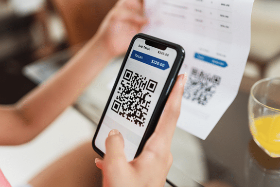 Be Careful When Scanning QR Codes - There's a New Scam Going Around! 2 QR Code scan